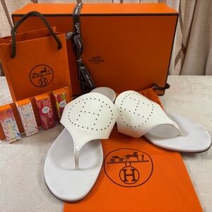 🆕Hermes H Kola collection thong Sandals🩴Like New